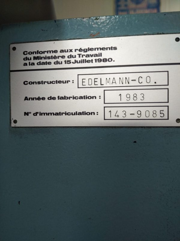 Placa de la máquina de imprenta que se utiliza para impresión de papel, marca Roland - Maquinaria Gráfica Montijo