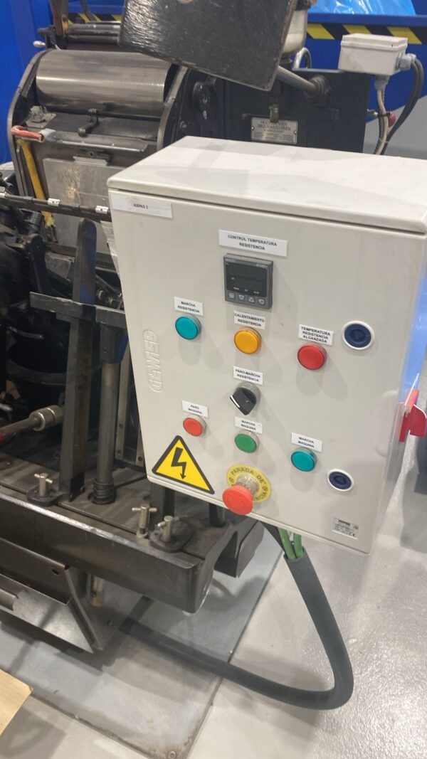 MAQUINA DE STAMPING TROQUELADO E IMPRESIÓN HEIDELBERG - MAQUINARIA GRÁFICA MONTIJO