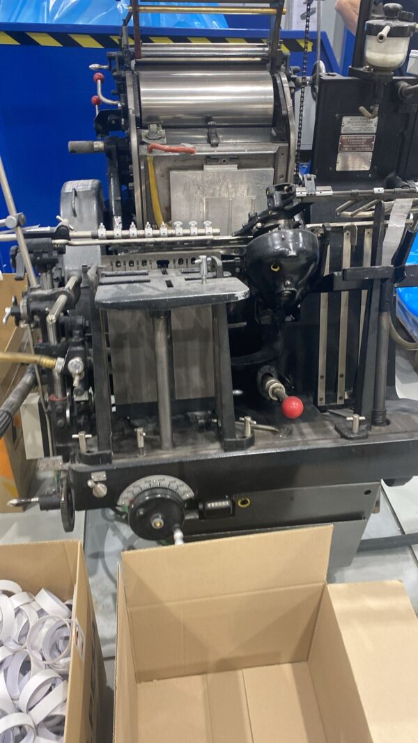 MAQUINA DE STAMPING TROQUELADO E IMPRESIÓN HEIDELBERG - MAQUINARIA GRÁFICA MONTIJO